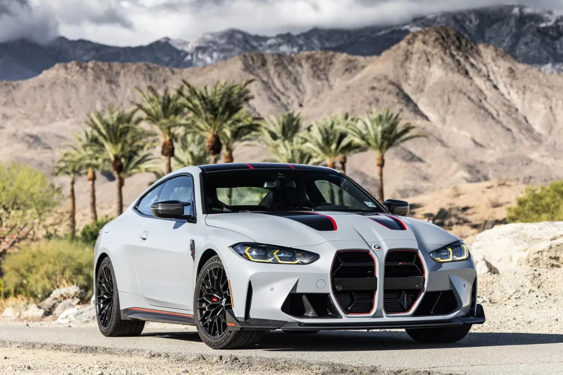 2kBMW M4壁纸｜白色背景图片 - 户外「哲风壁纸」